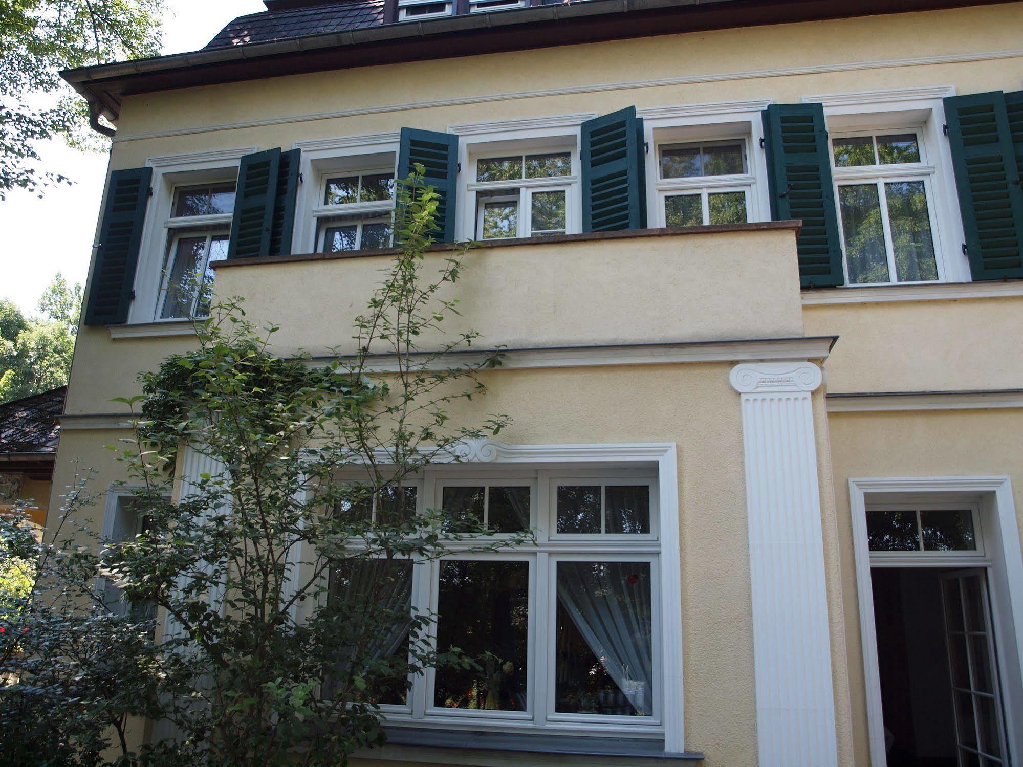 Hotel & Restaurant Bellevue Schmoelln Esterno foto