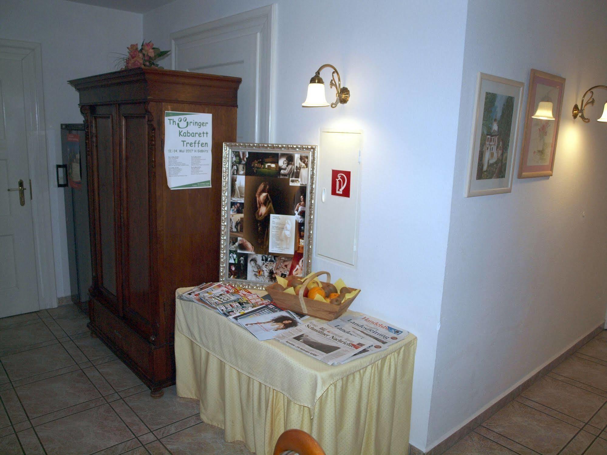 Hotel & Restaurant Bellevue Schmoelln Esterno foto
