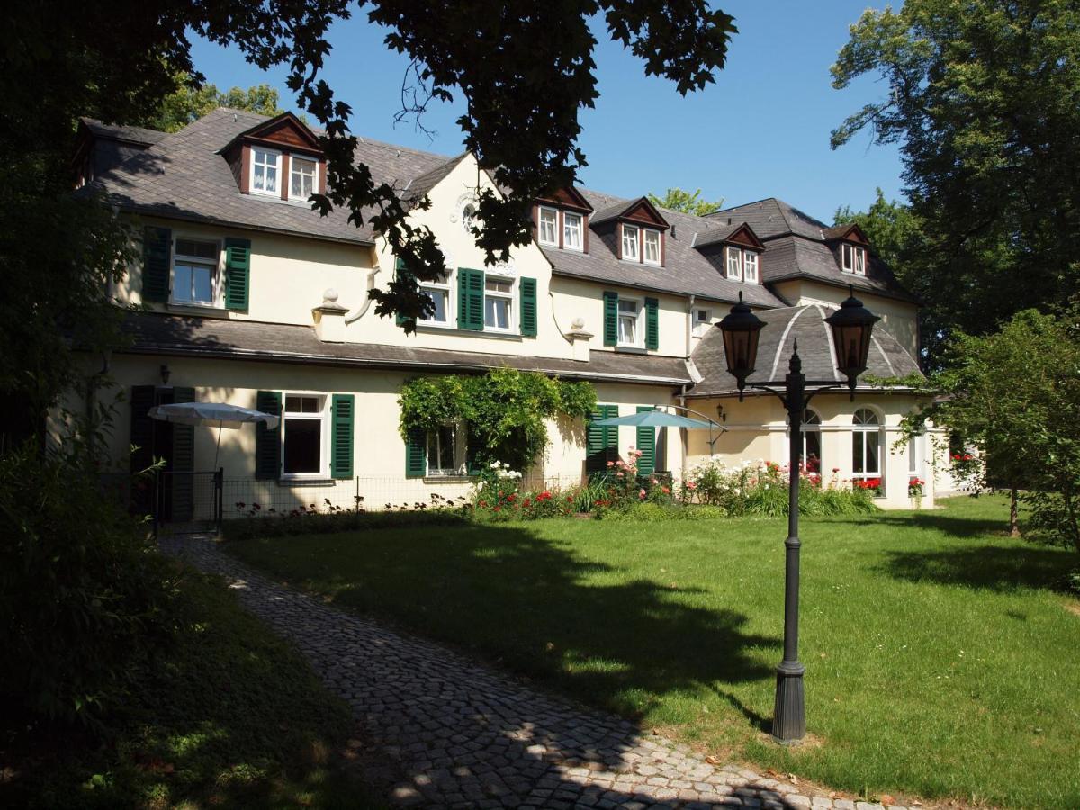 Hotel & Restaurant Bellevue Schmoelln Esterno foto